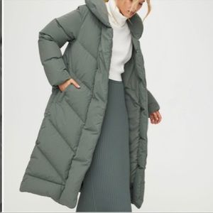 Aritzia Wilfred The Duvet Coat